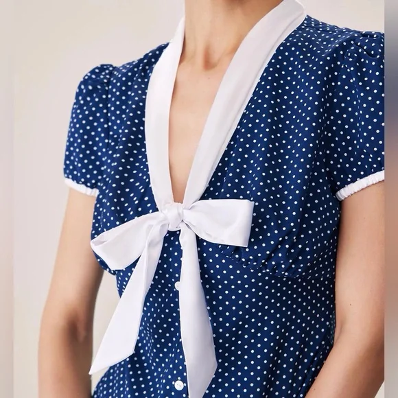 NWT RIHOAS Blue Polka Dot Puffed Sleeve Blouse - Picture 3 of 4